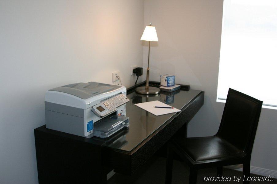 Chancellor Executive Apartments Gold Coast Chambre photo