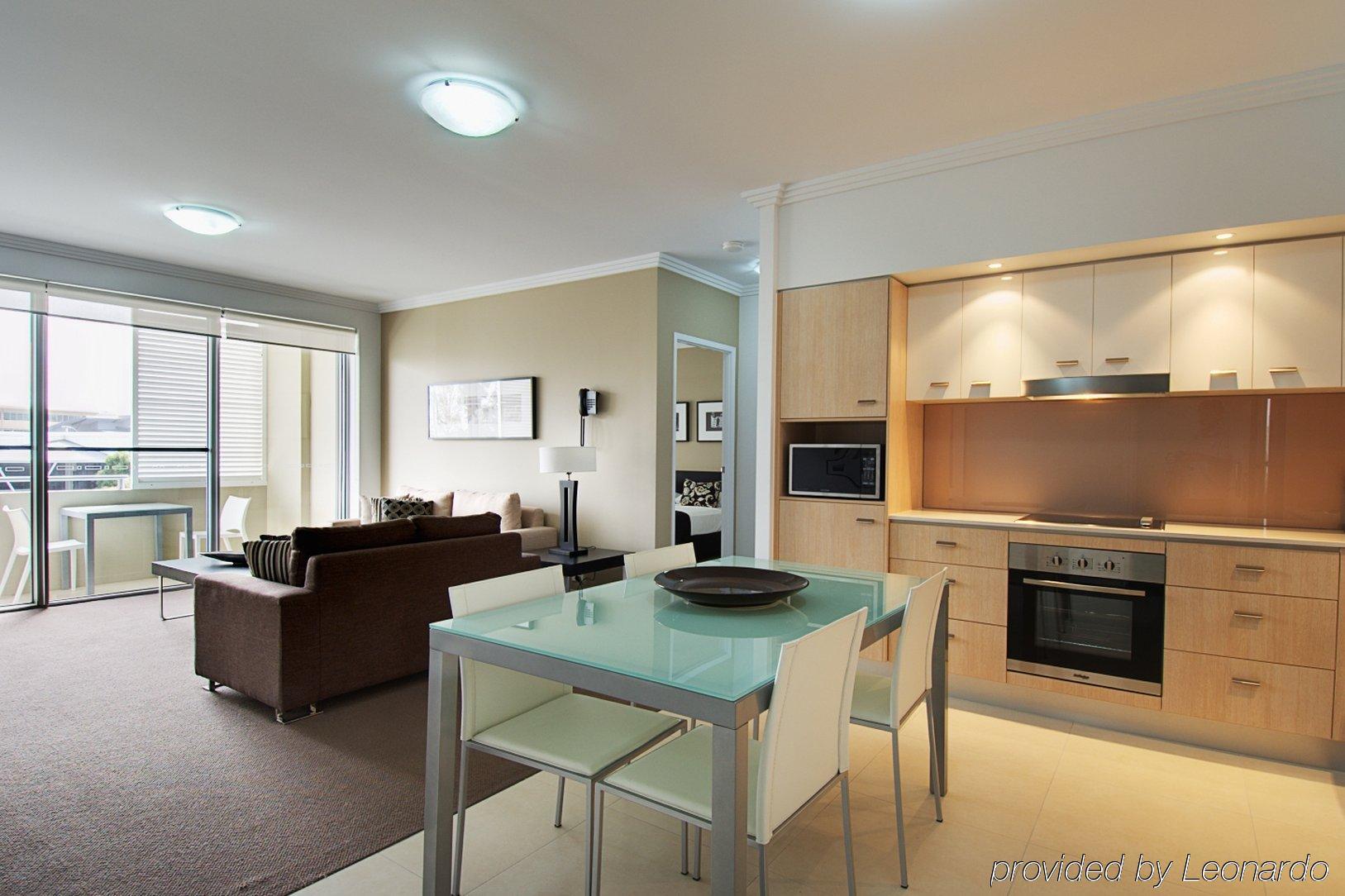 Chancellor Executive Apartments Gold Coast Chambre photo