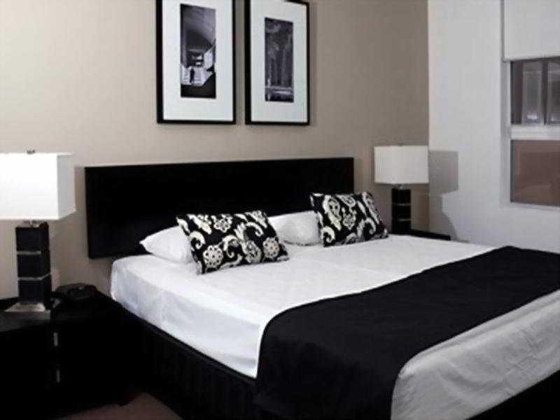 Chancellor Executive Apartments Gold Coast Extérieur photo